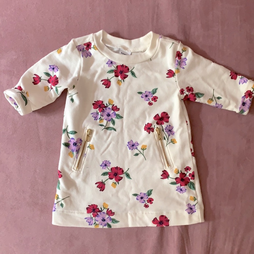 Floral dress with zip pockets